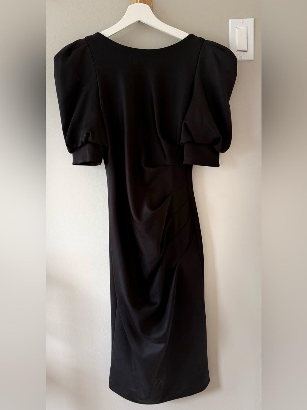 Black Halo Black Long-Sleeve Puff-Sleeve Midi Dress
